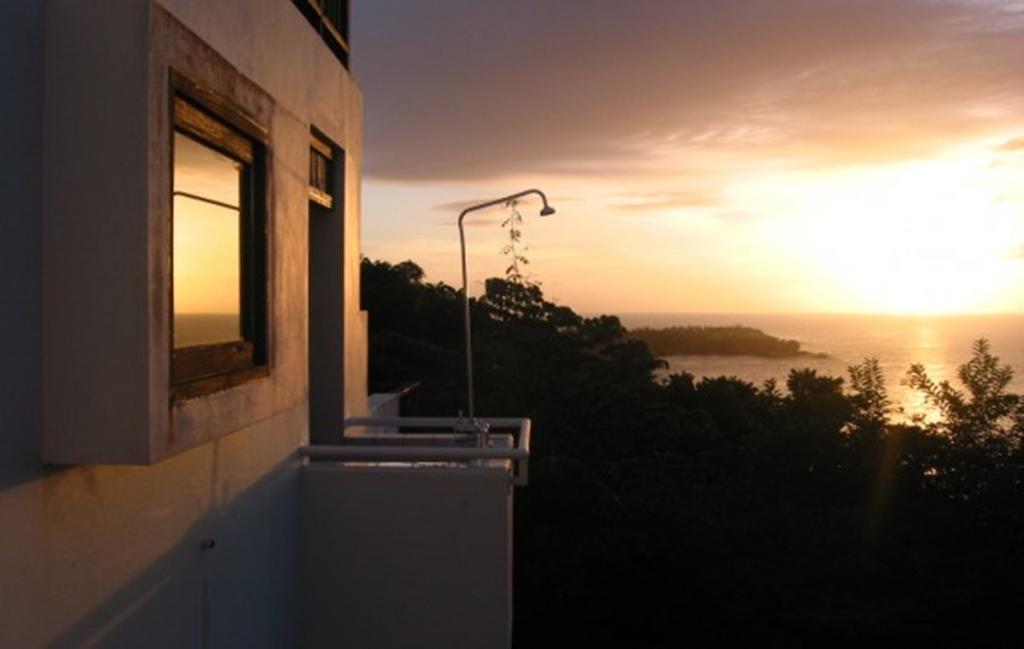 Being Villa Plymouth Екстер'єр фото